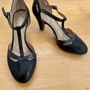 Naturalized 8M LANE shoes